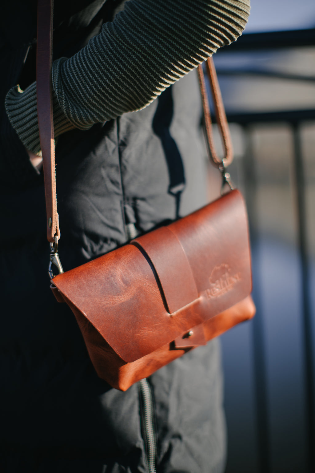 Pronghorn Crossbody