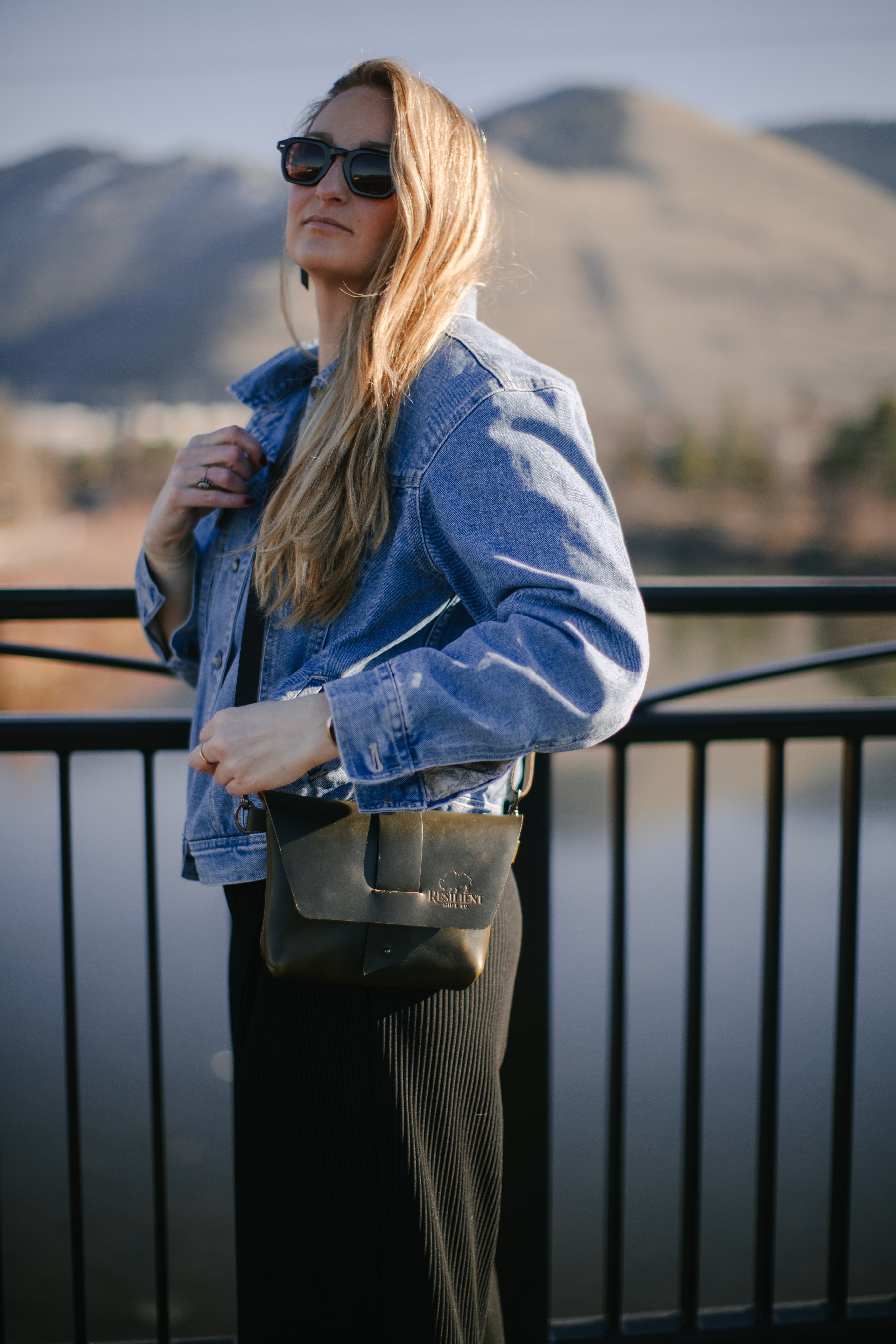 Pronghorn Crossbody