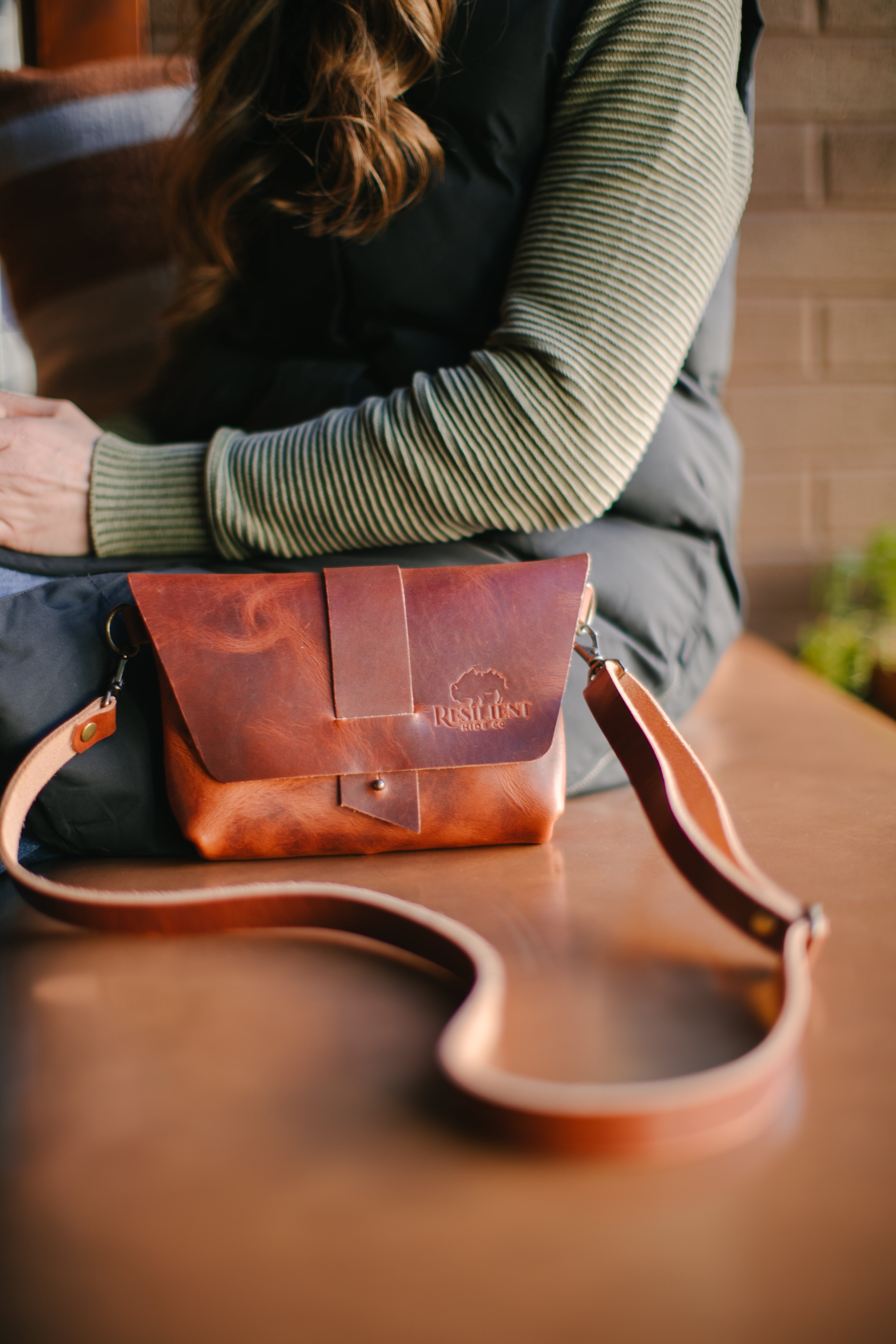 Pronghorn Crossbody